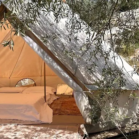 Luxury tent Glamping La Yurta Nel Luxe Belltent