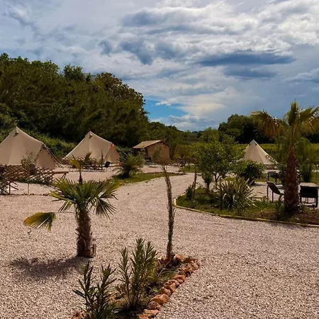 Glamping La Yurta Nel Luxe Belltent * Торино-ди-Сангро