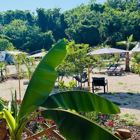 Glamping La Yurta Nel Luxe Belltent Торино-ди-Сангро